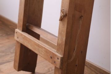 アンティーク雑貨　イギリスアンティーク　古い木のステップラダー(はしご・脚立)