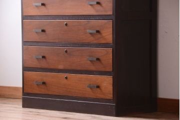 レトロ家具　昭和レトロ　結霜ガラス入り!古い木製のアンティークチェスト