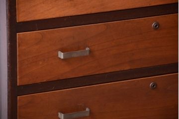 レトロ家具　昭和レトロ　結霜ガラス入り!古い木製のアンティークチェスト