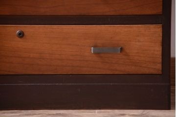 レトロ家具　昭和レトロ　結霜ガラス入り!古い木製のアンティークチェスト