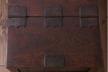 アンティーク雑貨　古民具・骨董　超希少品　特大サイズ!総欅製の特注銭箱(金庫)