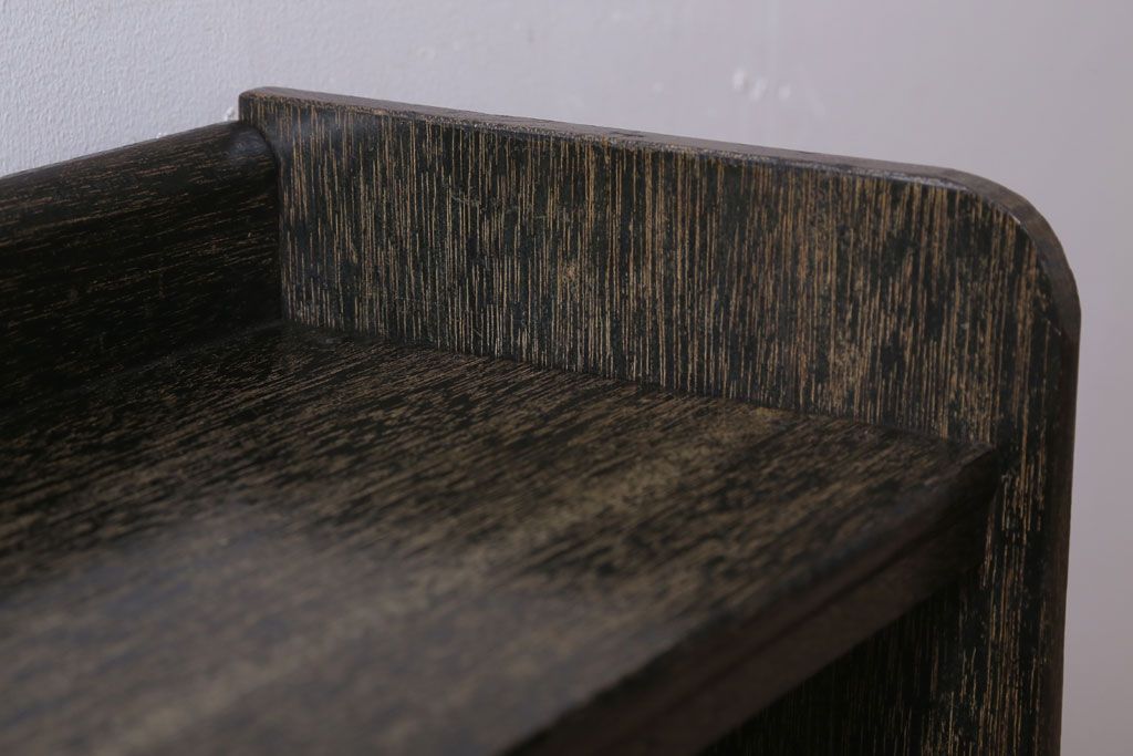 アンティーク家具　和製アンティーク　小振りでシンプルな古い木製の本棚(3)