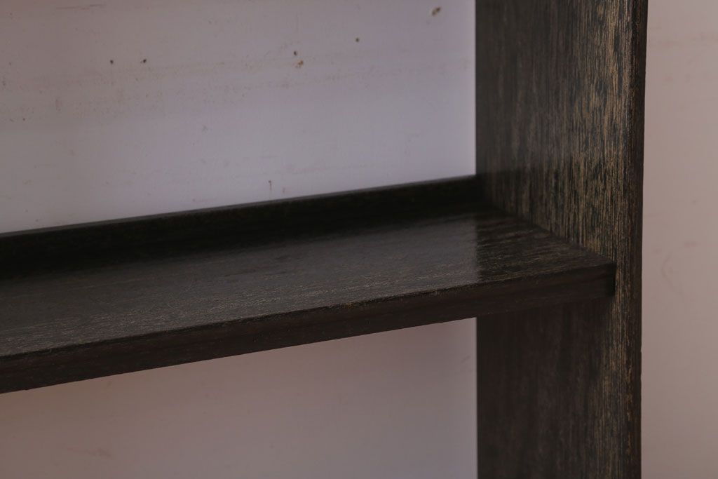 アンティーク家具　和製アンティーク　小振りでシンプルな古い木製の本棚(3)