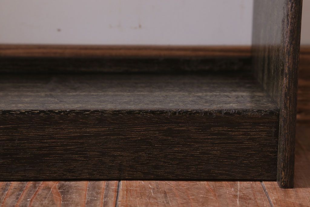 アンティーク家具　和製アンティーク　小振りでシンプルな古い木製の本棚(3)