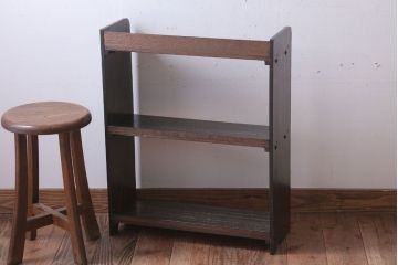 アンティーク家具　和製アンティーク　小振りでシンプルな古い木製の本棚(3)