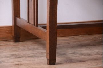 アンティーク家具　大正ロマン　透かし彫り!古いナラ材の上質な片袖机(デスク)