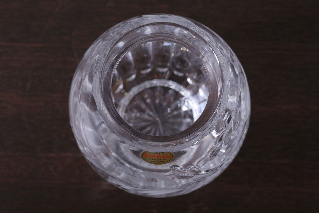 アンティーク雑貨　イギリス　Royal Brierley(ロイヤルブライアリー)　カットガラス　花瓶(フラワーベース)