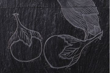 アンティーク雑貨　古民具・骨董 玉杢製箱付き!古い石製の彫刻収納箱