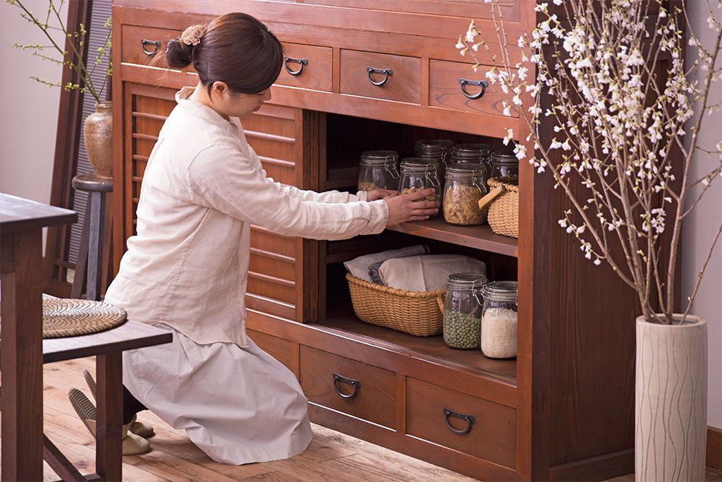 アンティーク家具　古民具・骨董　明治〜大正　岐阜県産　前面檜材!上品な二段重ね六尺水屋箪笥