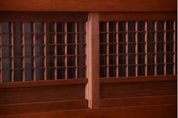 アンティーク家具　古民具・骨董　明治〜大正　岐阜県産　前面檜材!上品な二段重ね六尺水屋箪笥