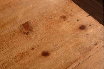 アンティーク家具　イギリスアンティーク　引き出し付き!味わい深い古いダイニングテーブル