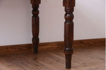 アンティーク家具　イギリスアンティーク　引き出し付き!味わい深い古いダイニングテーブル