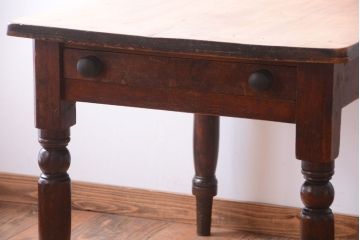アンティーク家具　イギリスアンティーク　引き出し付き!味わい深い古いダイニングテーブル