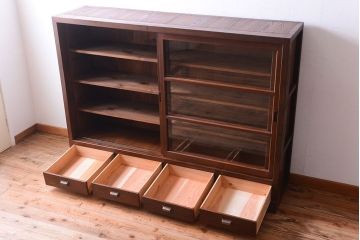 アンティーク家具　和製アンティーク　大振りサイズ!古い木のガラス収納棚