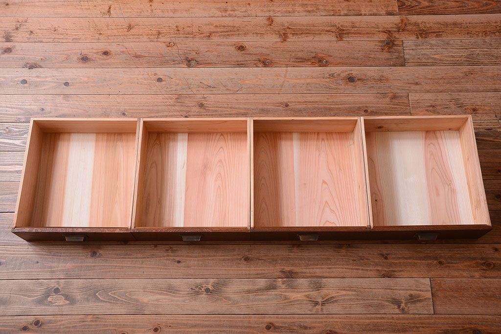 アンティーク家具　和製アンティーク　大振りサイズ!古い木のガラス収納棚