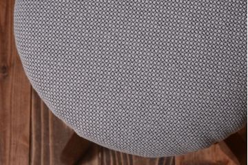 アンティーク家具　和製アンティーク　クッション座面の古いナラ材製回転スツール(回転椅子)