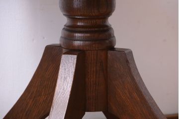 アンティーク家具　和製アンティーク　クッション座面の古いナラ材製回転スツール(回転椅子)