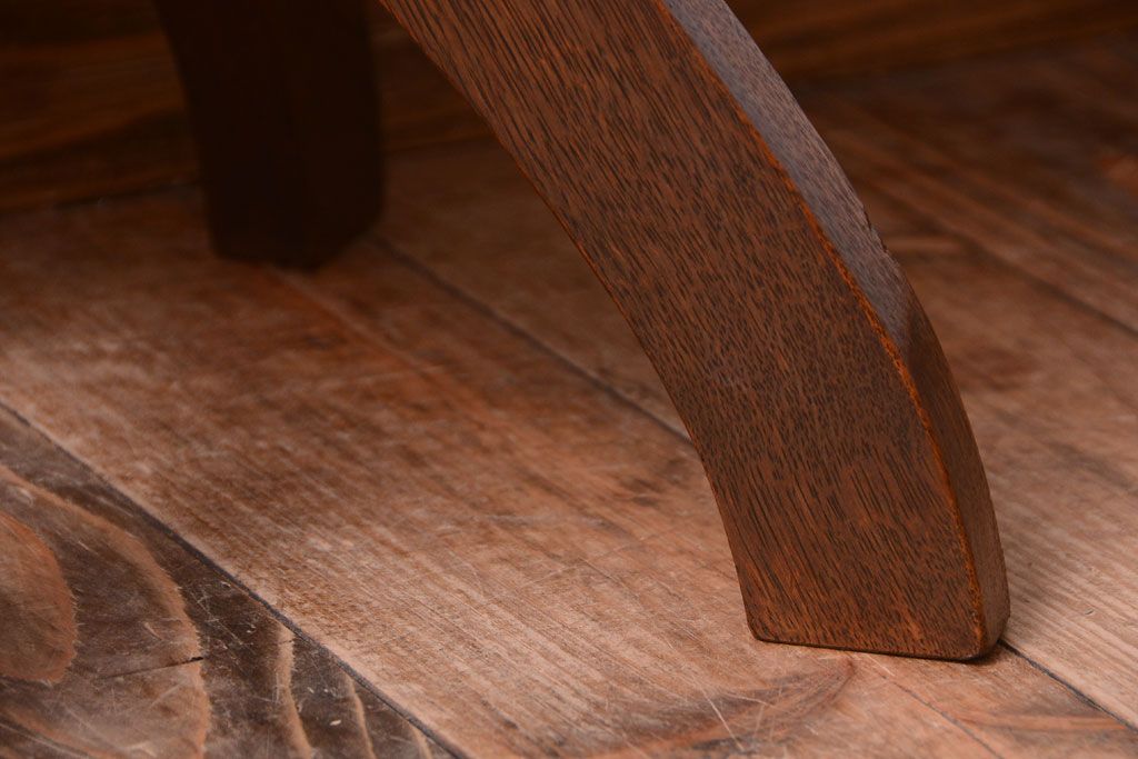 アンティーク家具　和製アンティーク　クッション座面の古いナラ材製回転スツール(回転椅子)