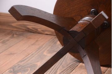 アンティーク家具　和製アンティーク　クッション座面の古いナラ材製回転スツール(回転椅子)