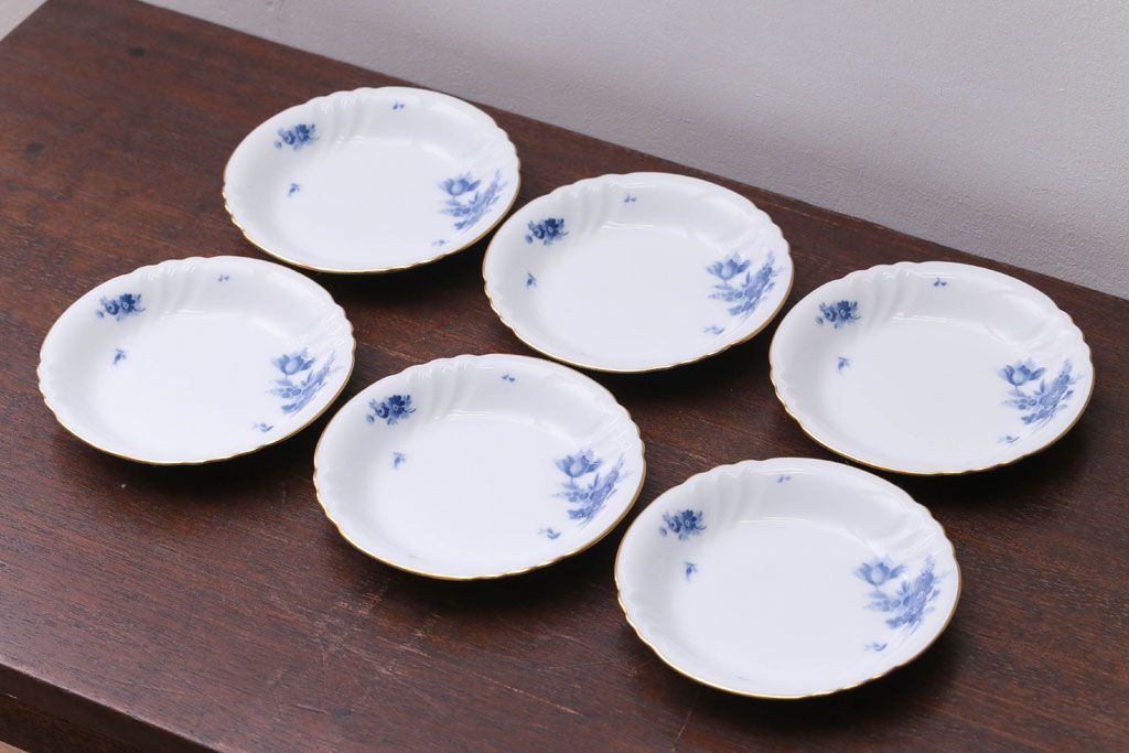 中古　大倉陶園　金彩　エンボス　ブルーフラワー小皿6枚セット(洋食器)