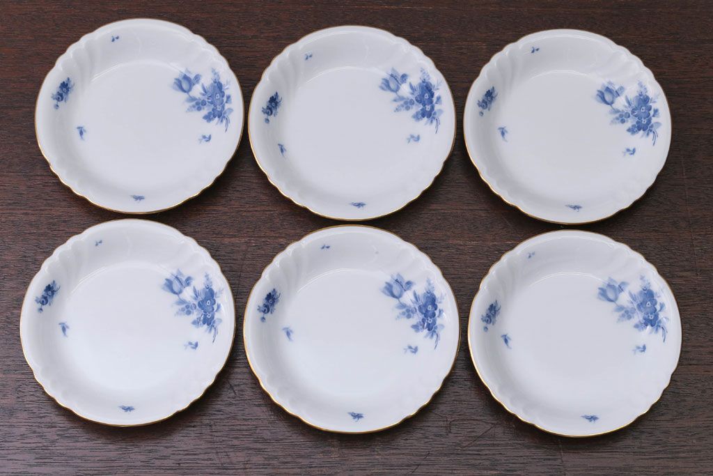 中古　大倉陶園　金彩　エンボス　ブルーフラワー小皿6枚セット(洋食器)
