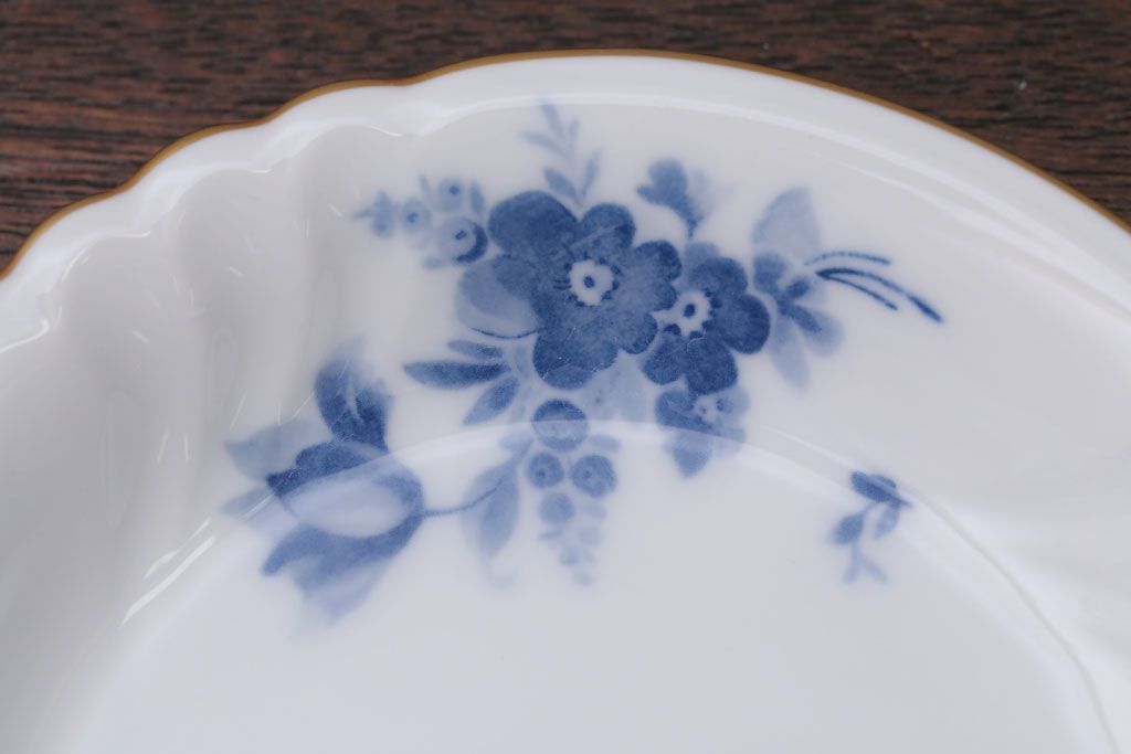 中古　大倉陶園　金彩　エンボス　ブルーフラワー小皿6枚セット(洋食器)