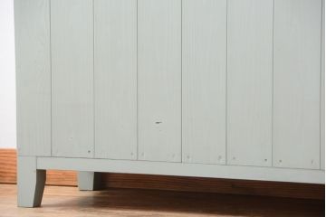 アンティーク家具　アンティークペイント　気泡ガラス入り!4枚扉のカウンターテーブル(1)