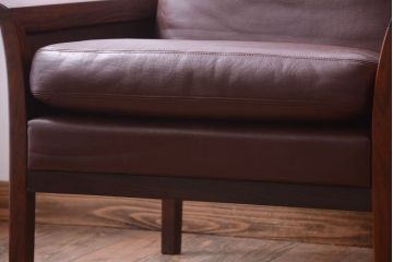 ヴィンテージ家具　北欧ビンテージ　Vatne Mobler バットネ　ローズウッドフレームの1Pソファ(一人掛けソファ)