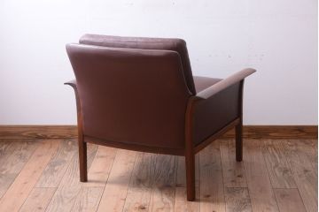 ヴィンテージ家具　北欧ビンテージ　Vatne Mobler バットネ　ローズウッドフレームの1Pソファ(一人掛けソファ)