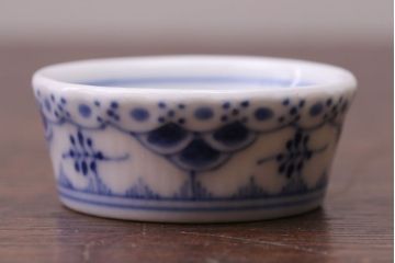アンティーク雑貨　中古　ROYAL COPENHAGEN(ロイヤルコペンハーゲン)　BLUE FLUTED FULL LACE(ブルーフルーテッド フルレース) 小皿&ソーサー4客セット(洋食器)