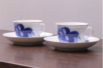 アンティーク雑貨　中古　大倉陶園　カップ&ソーサー2客セット(洋食器)