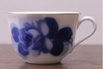 アンティーク雑貨　中古　大倉陶園　カップ&ソーサー2客セット(洋食器)