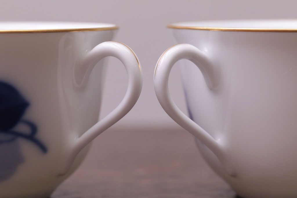 アンティーク雑貨　中古　大倉陶園　カップ&ソーサー2客セット(洋食器)