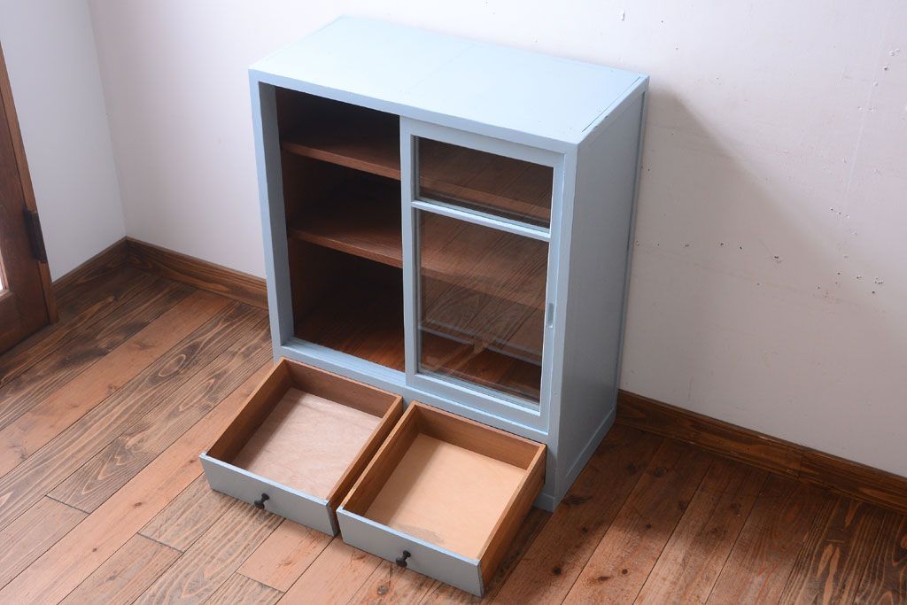 アンティーク家具　ペイント　引き出し2杯付き!アンティーク戸棚(収納棚)