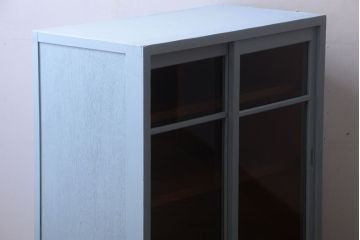 アンティーク家具　ペイント　引き出し2杯付き!アンティーク戸棚(収納棚)