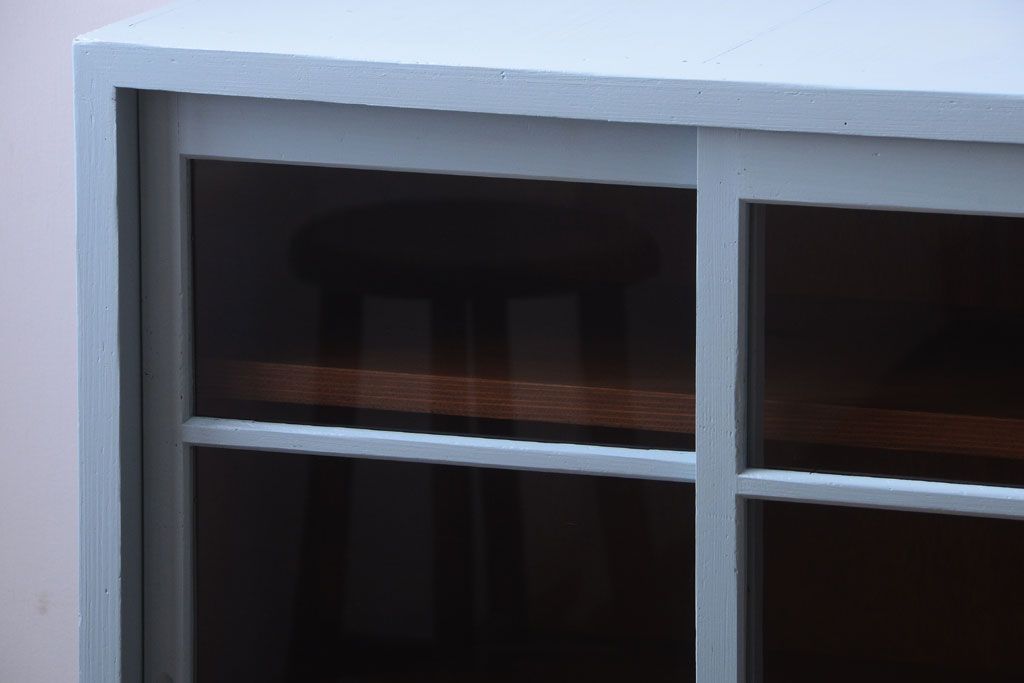 アンティーク家具　ペイント　引き出し2杯付き!アンティーク戸棚(収納棚)