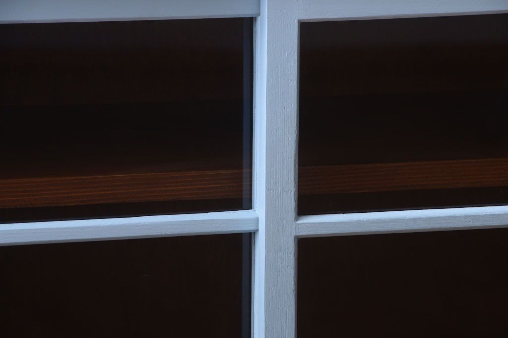 アンティーク家具　ペイント　引き出し2杯付き!アンティーク戸棚(収納棚)