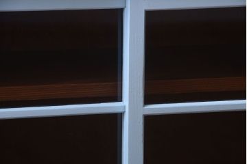 アンティーク家具　ペイント　引き出し2杯付き!アンティーク戸棚(収納棚)