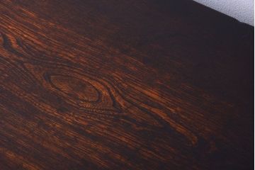アンティーク家具　和製アンティーク　前面桑材の透かし彫り入り重ね茶棚(茶箪笥)
