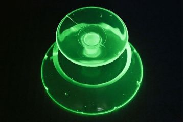 アンティーク雑貨　和製アンティーク　ウランガラスコップ2点セット