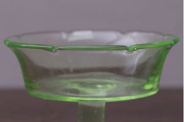アンティーク雑貨　和製アンティーク　ウランガラスコップ