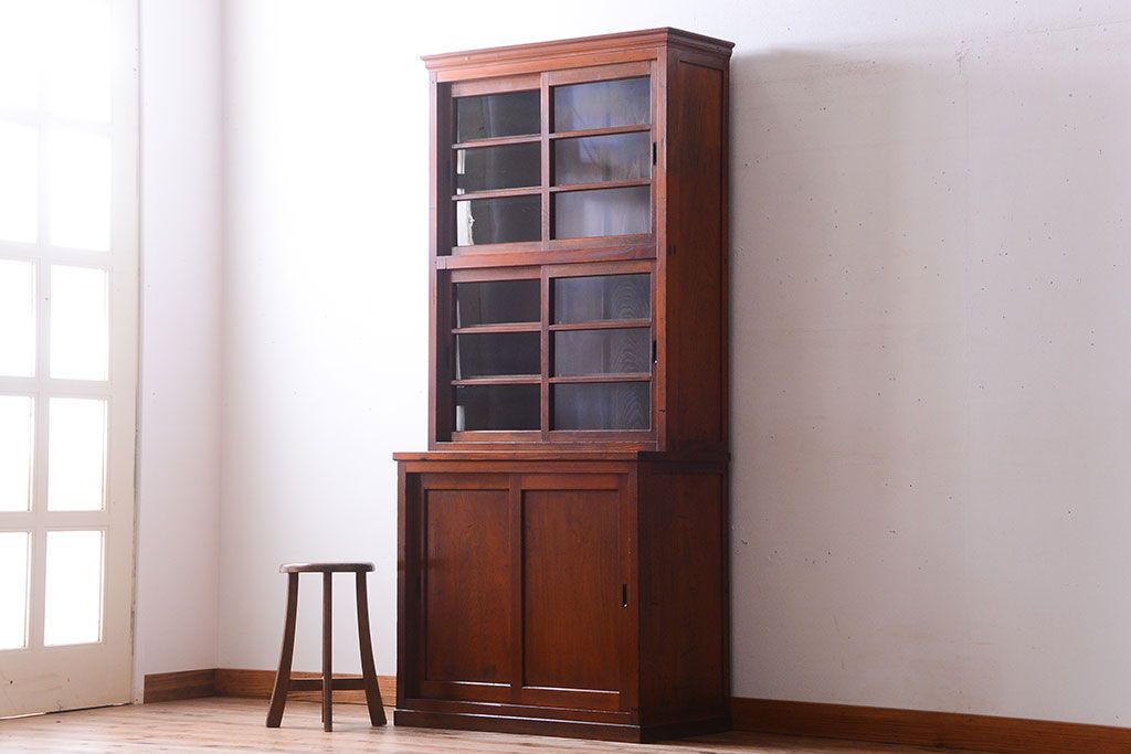 アンティーク家具　和製アンティーク　檜材製の上品な重ね食器棚