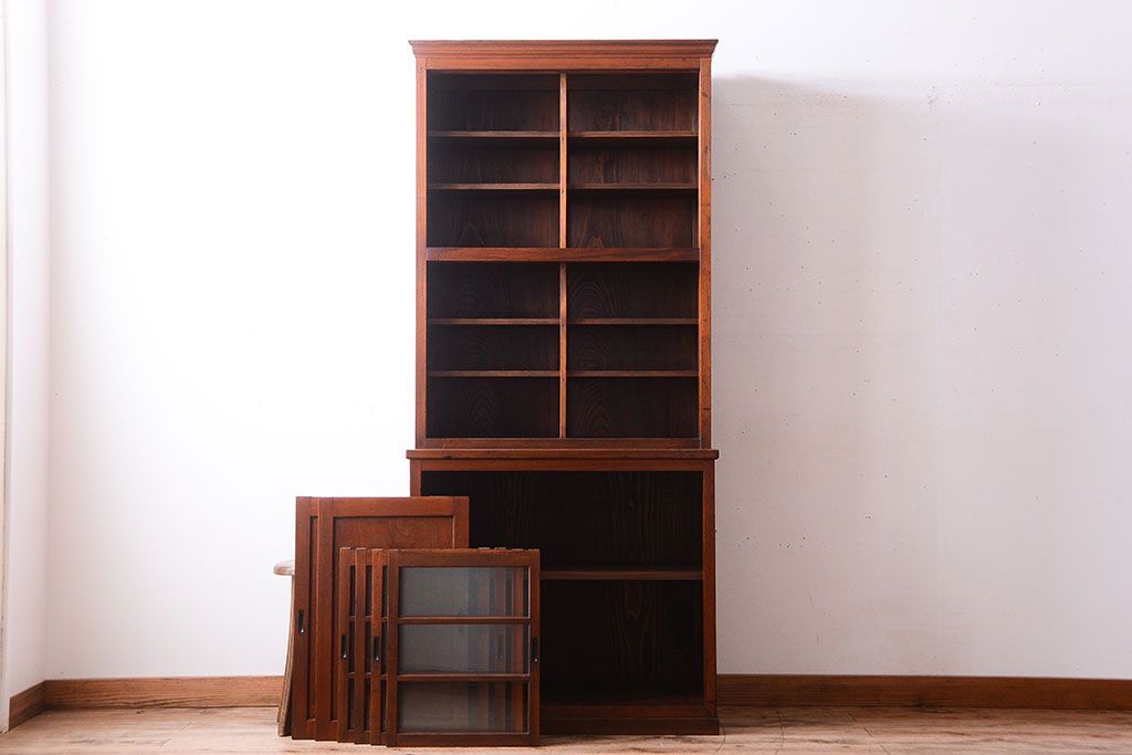 アンティーク家具　和製アンティーク　檜材製の上品な重ね食器棚