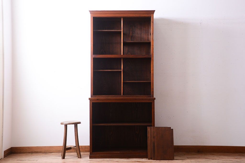 アンティーク家具　和製アンティーク　檜材製の上品な重ね食器棚