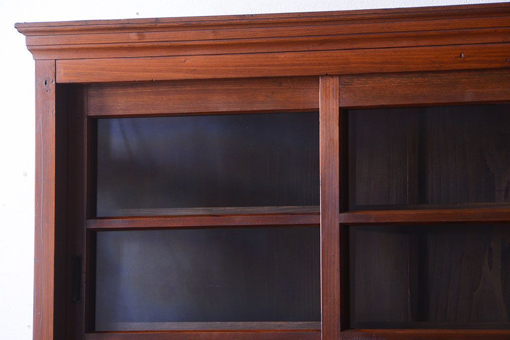 アンティーク家具　和製アンティーク　檜材製の上品な重ね食器棚