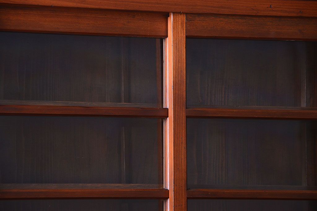 アンティーク家具　和製アンティーク　檜材製の上品な重ね食器棚