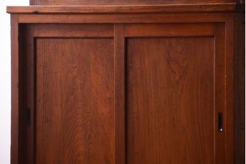 アンティーク家具　和製アンティーク　檜材製の上品な重ね食器棚