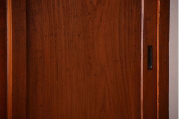 アンティーク家具　和製アンティーク　檜材製の上品な重ね食器棚