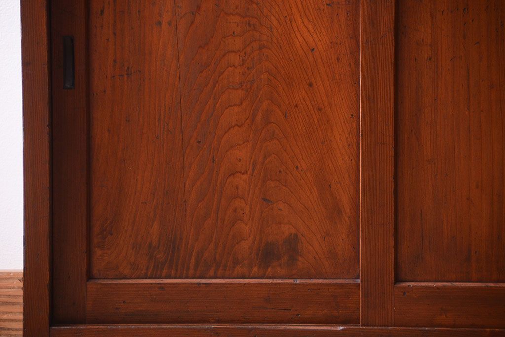 アンティーク家具　和製アンティーク　檜材製の上品な重ね食器棚