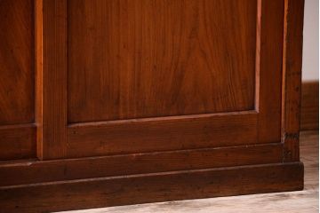 アンティーク家具　和製アンティーク　檜材製の上品な重ね食器棚